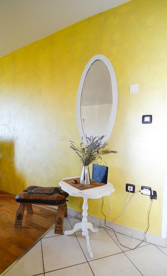 Lungo Mare Apartment Pula Exterior photo